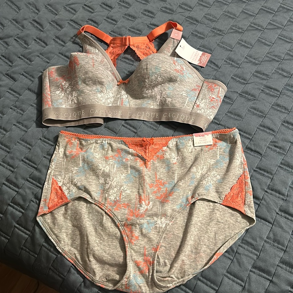 New cacique ocean theme  no wire bra 42C and panty 14/16